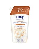 Luksja Creamy & Soft Mleczko Bawełniane i Prowitamina B5, 900 ml