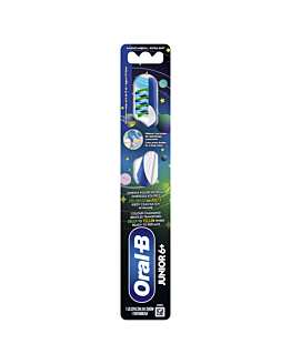 Oral-B Junior Szczoteczka do zębów dla dzieci zmieniająca kolor włókien 6+ 1 szt.