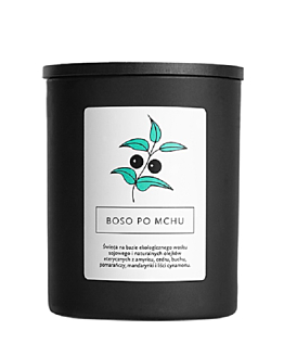 Hagi Świeca Boso Po Mchu