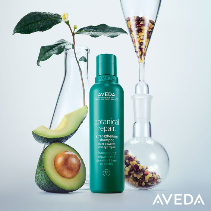 Aveda Botanical Repair Strengthening Shampoo szampon wzmacniający i regenerujący włosy