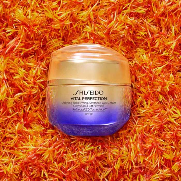 Shiseido Vital Perfection Zaawansowany liftingująco-ujędrniający krem na dzień z filtrem SPF 30
