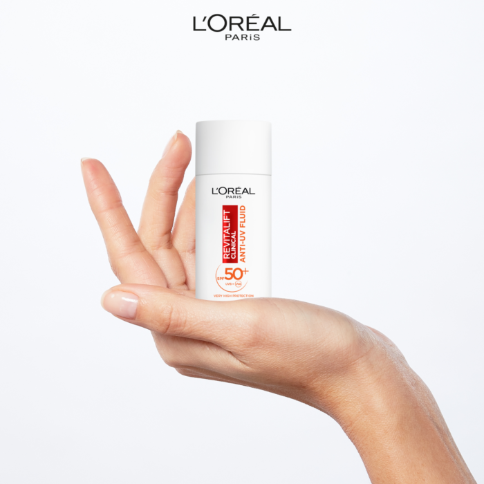 L'Oréal Paris Revitalift Clinical Rozświetlający krem na dzień z witaminą C SPF50+
