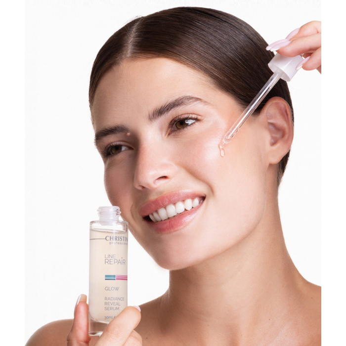 Christina Line Repair Glow Radiance Reveal — Serum regenerujące AHA