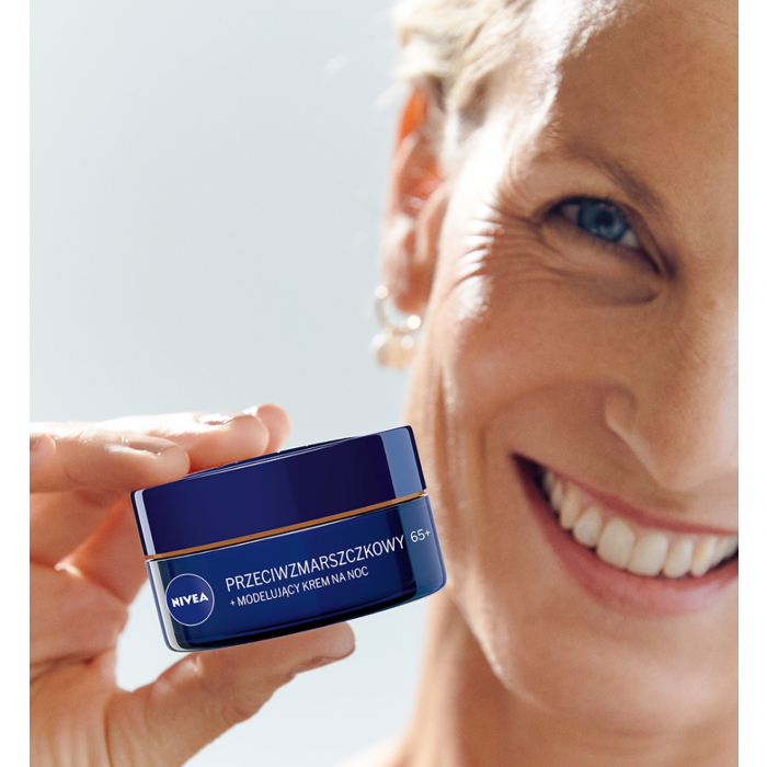 Nivea Przeciwzmarszczkowy + modelujący Krem na noc 65+ 