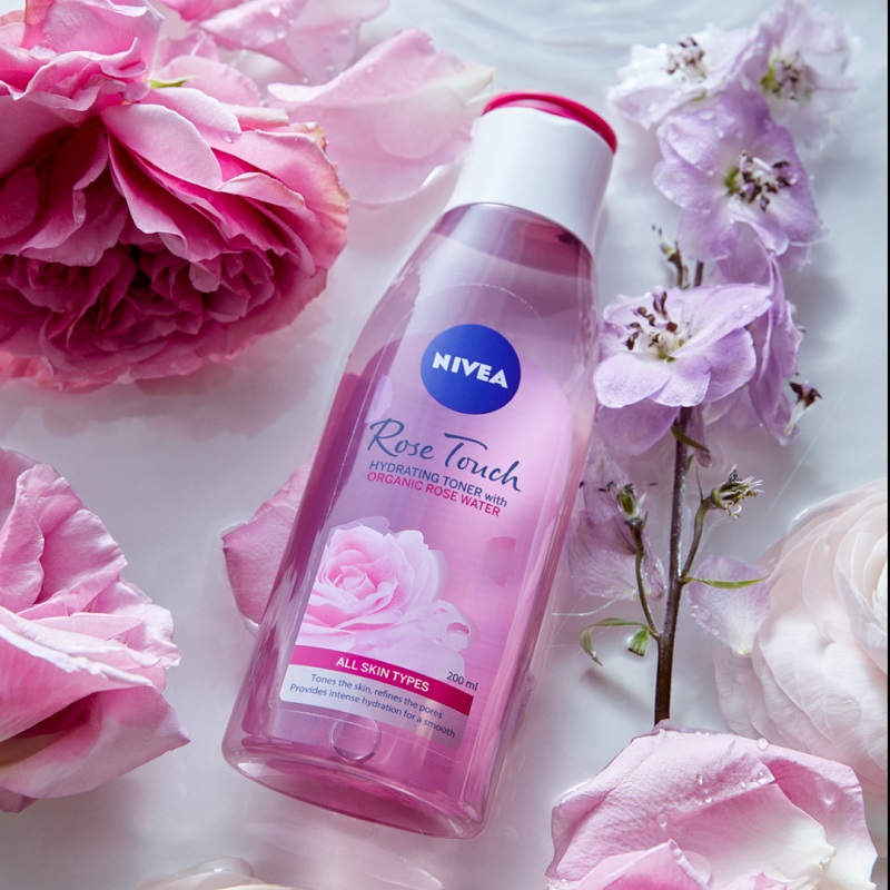 Nivea Rose Touch Tonik Nawilżający z Organiczną Wodą Różaną